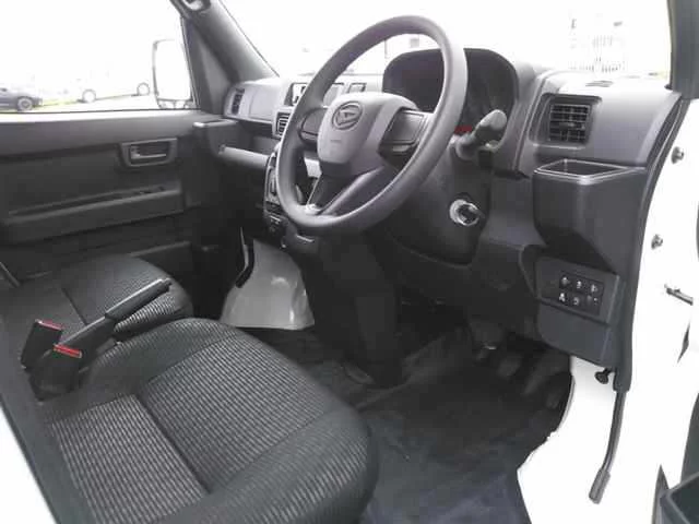 Daihatsu Hijet Cargo S700V 2026